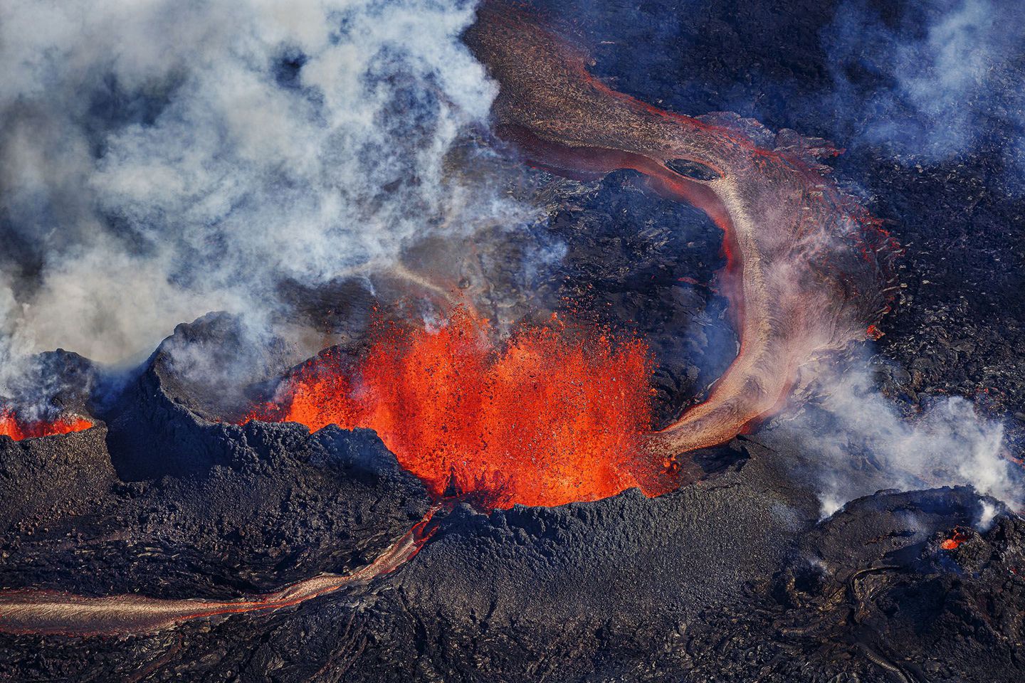 http-%2F%2Fmashable.com%2Fwp-content%2Fgallery%2Ficeland-volcano-lava-flow%2FIceland%20Volcano%20Lava%20Flow%2004