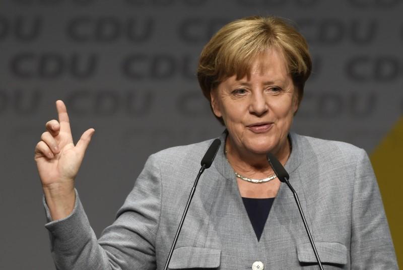 German Chancellor Angela Merkel campaigns for regional election in Lower Saxony