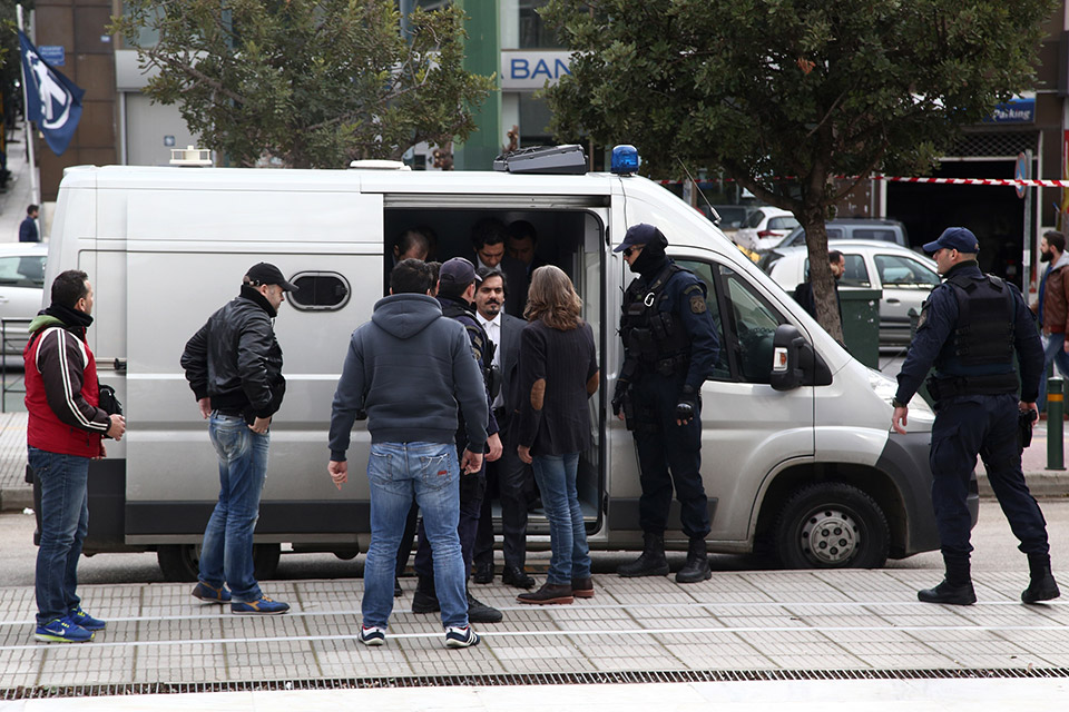 Οι τούρκοι αξιωματικοί προσέρχονται στον Άρειο Πάγο. Φωτογραφία: Νίκος Λιμπερτάς / SOOC