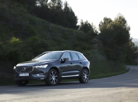 Με XC60 η Volvo στην Αυτοκίνηση