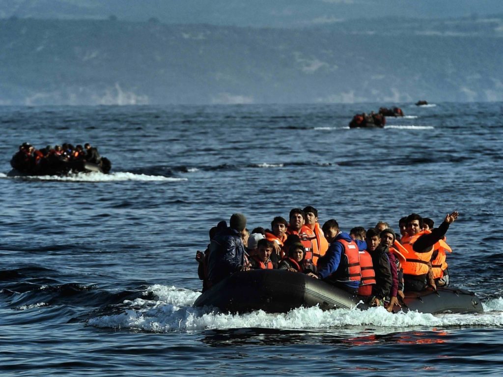 Σοκ στη Μυτιλήνη: 10χρονο αγόρι  ποδοπατήθηκε σε βάρκα με πρόσφυγες
