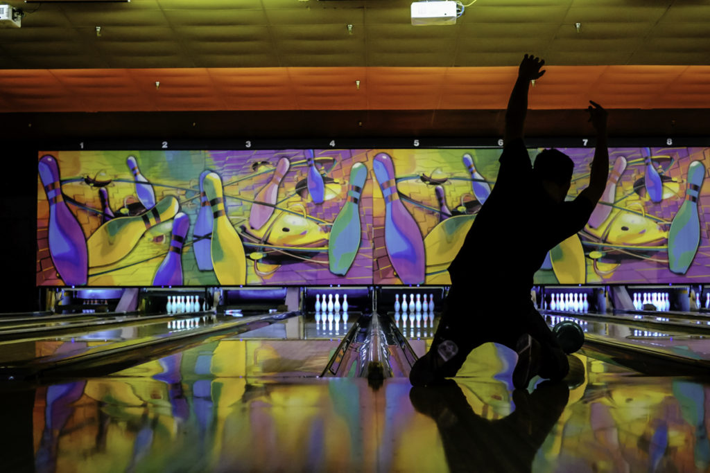 Πήγε για bowling και έσπασε τον αστράγαλο του (vid)