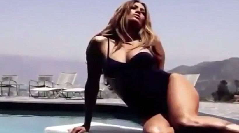 Η Jennifer Lopez στα 48 της χρόνια είναι πιο σέξι από ποτέ (vid)