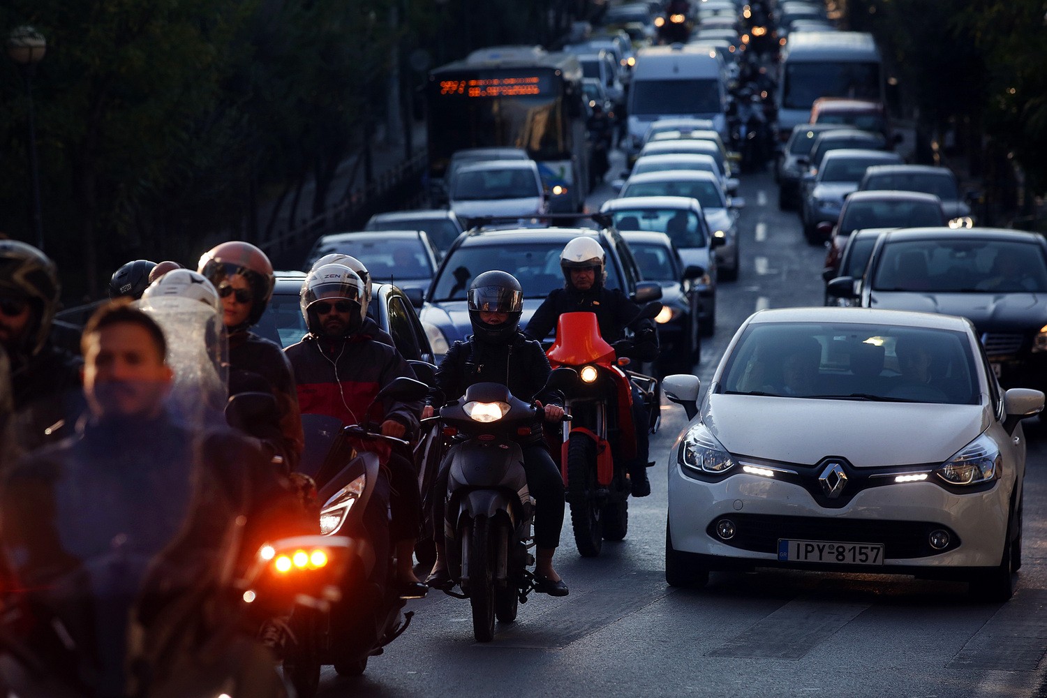 Αλλαγές και στο δίπλωμα οδήγησης φέρνει το πολυνομοσχέδιο