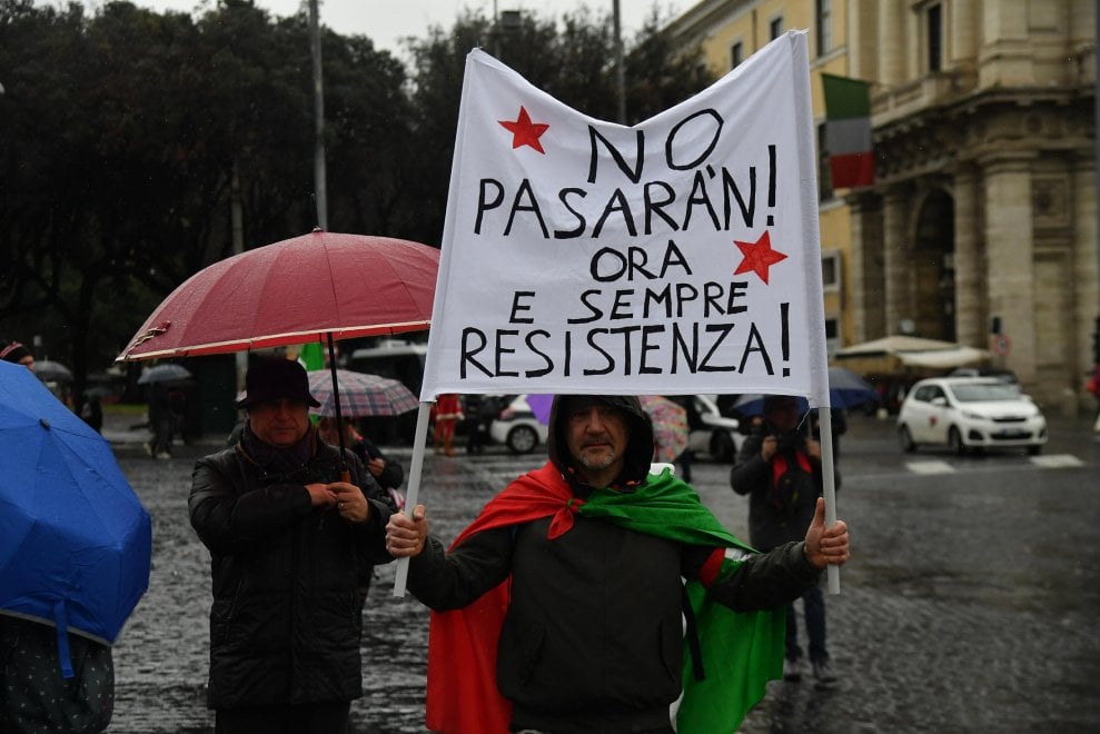 Αντιφασιστικές διαδηλώσεις στην Ιταλία