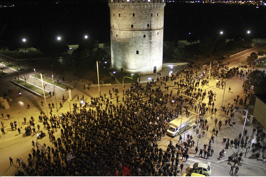 Ολοκληρώθηκε το συλλαλητήριο των οπαδών του ΠΑΟΚ – Στο Μακεδονία Παλάς ο Σαββίδης