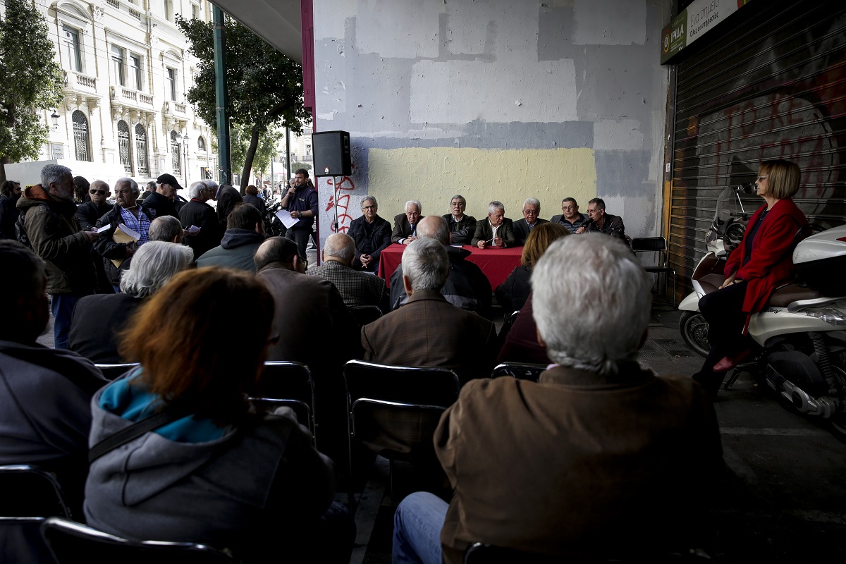 Οι συνταξιούχοι ξανά στους δρόμους – Χάνουν 3-4 συντάξεις με τον νόμο Κατρούγκαλου