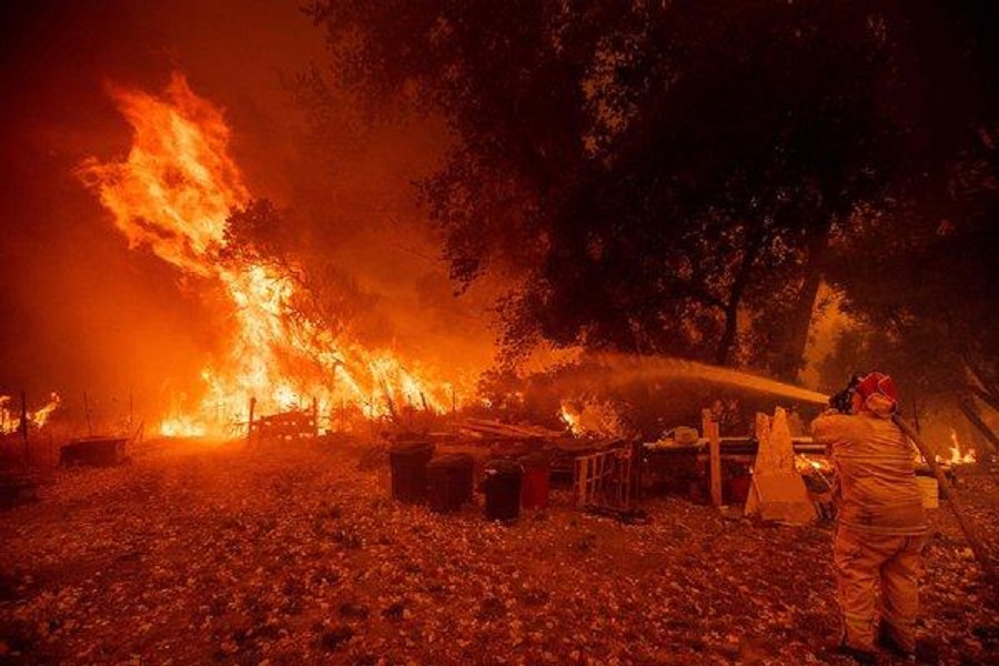 Ο πύρινος εφιάλτης «καταβροχθίζει» όλη την Καλιφόρνια – Απίστευτες εικόνες (vids)