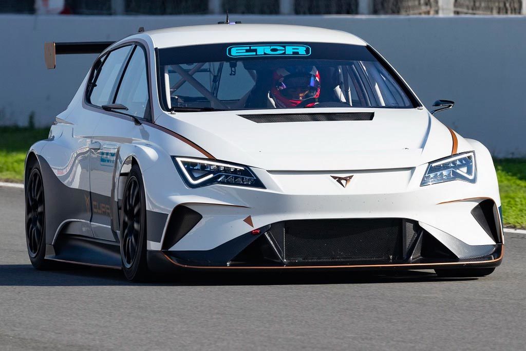 Παρουσιάστηκε το Cupra e-Racer