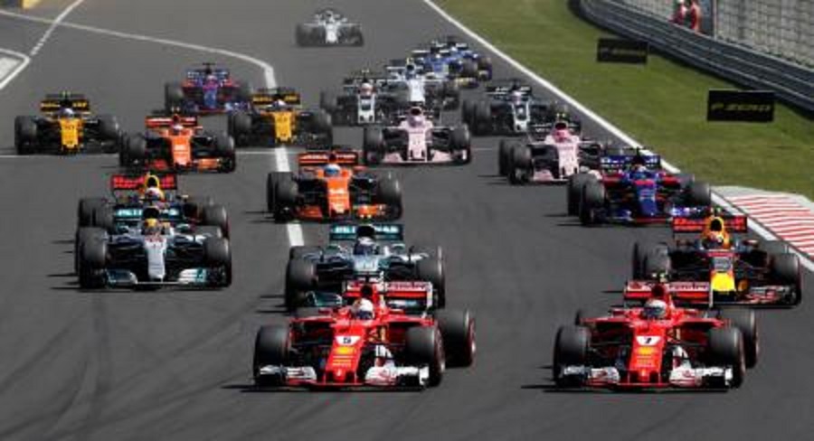 Formula 1: O Χάμιλτον και οι μηχανικοί του είχαν μια άτυχη στιγμή (vid)