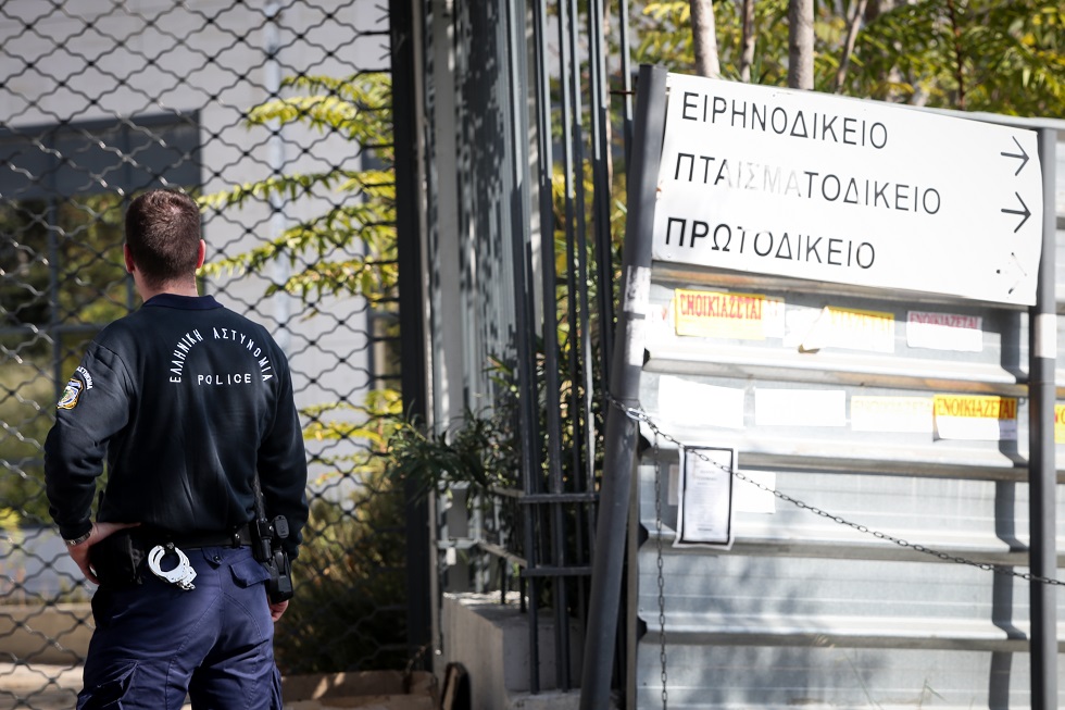 Απόδραση κρατουμένου από τα δικαστήρια της πρώην Σχολής Ευελπίδων