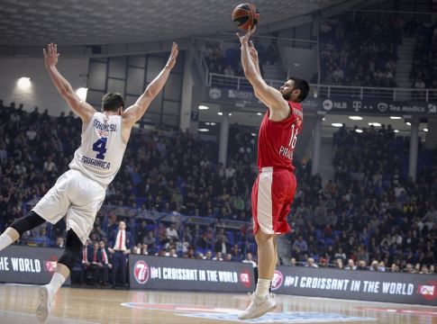 Ολυμπιακός : Ένα τρίποντο βρε παιδιά (pic)