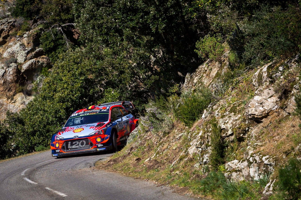 Πρώτη φετινή νίκη για τη Hyundai στο WRC