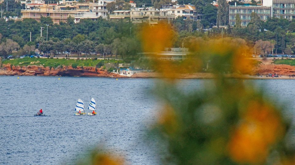 Καιρός: Μεγάλο Σάββατο με ήλιο και… μπόρες