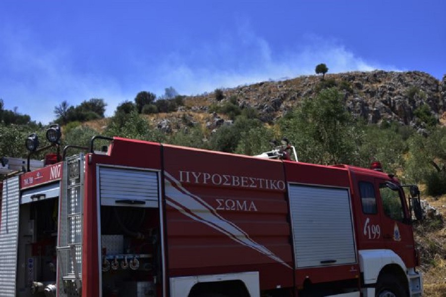 Φωτιά στον Δομοκό – Υπό έλεγχο οι πυρκαγιές σε Ωρωπό και Κορωπί