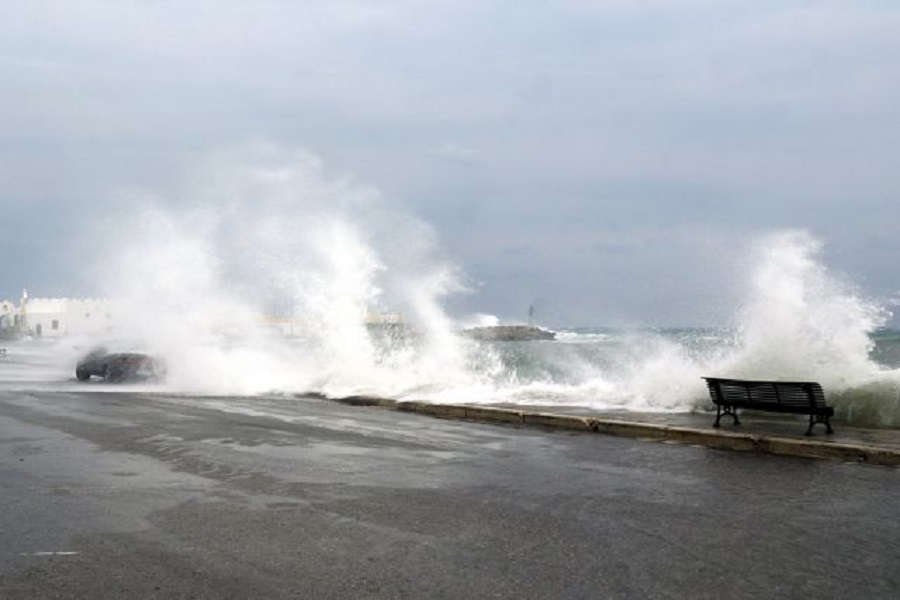 Καιρός: Ο «Ετεοκλής» φέρνει χαλάζι, καταιγίδες και μποφόρ