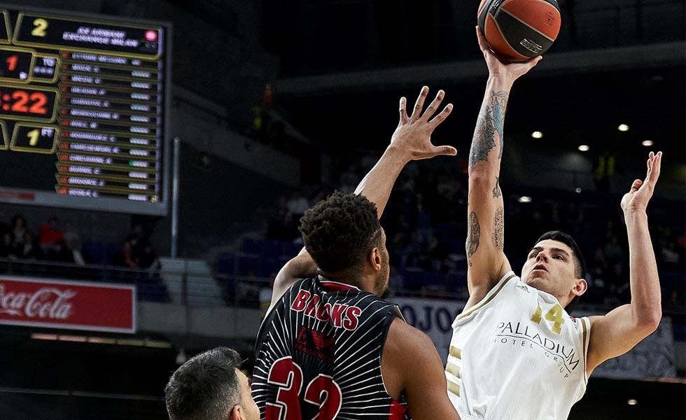 Ρεάλ – Αρμάνι Μιλάνο 76-67