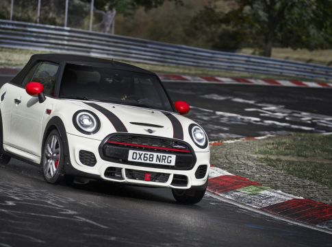 Στα Μέγαρα το Mini John Cooper Works Days