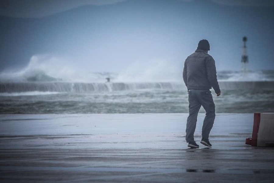 Προβλήματα στα ακτοπλοϊκά δρομολόγια λόγω των ισχυρών ανέμων