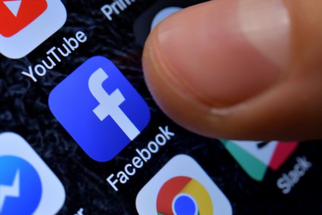 Αυτή είναι η απάντηση του Facebook στο Zoom που σαρώνει εν μέσω κορονοϊού