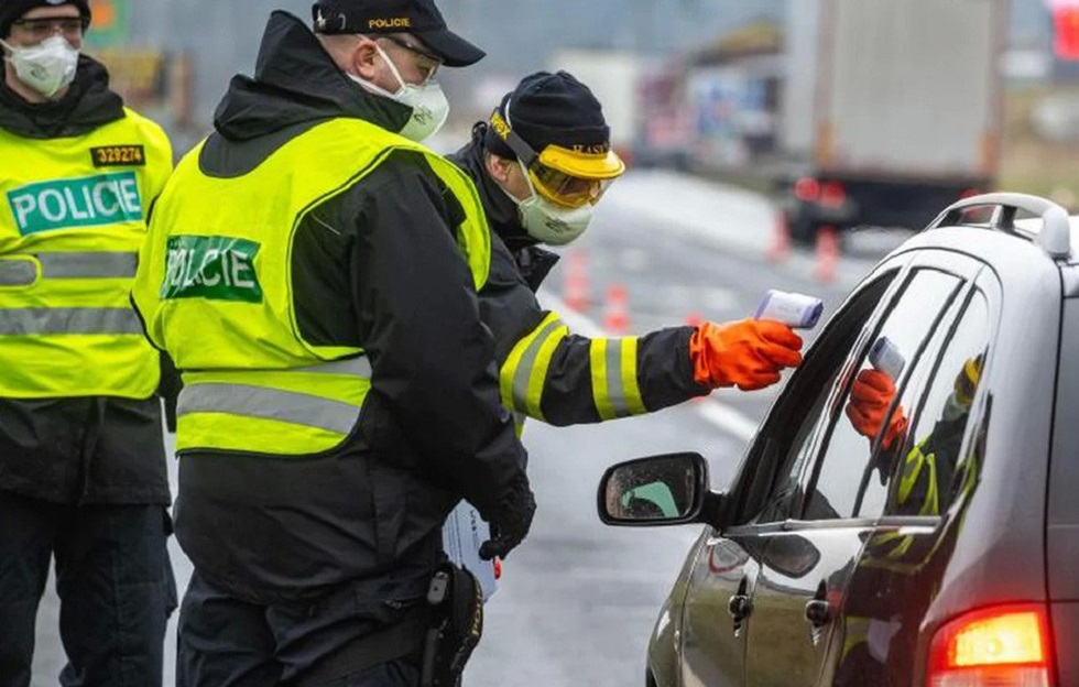 Οι Γερμανοί αρνούνται ότι έφεραν τον κορωνοϊό