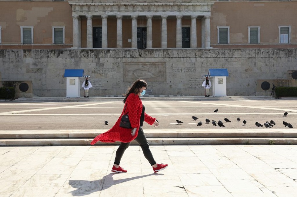 Κορωνοϊός: Τι πραγματικά ισχύει για τις προστατευτικές μάσκες