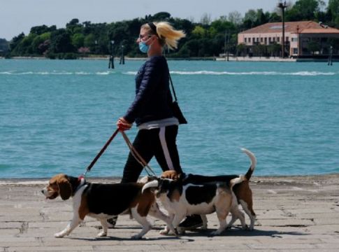 Κοροναϊός : Υποχρεωτική η χρήση μάσκας στη Γερμανία από την επόμενη εβδομάδα