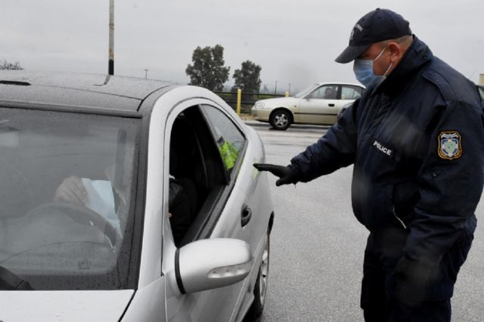 Κορωνοϊός: Στο «τραπέζι» και η απαγόρευση κίνησης ΙΧ από Μ. Σάββατο μέχρι Κυριακή του Πάσχα – Όλα τα μέτρα από την ΕΛ.ΑΣ.