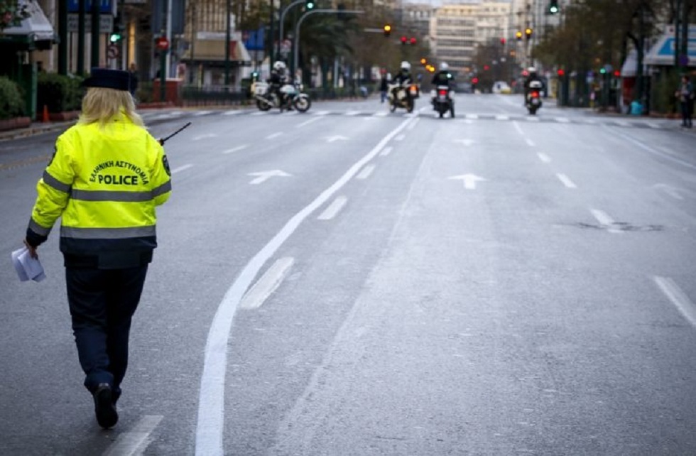 Κοροναϊός : Το προφίλ όσων παραβιάζουν τα έκτακτα μέτρα