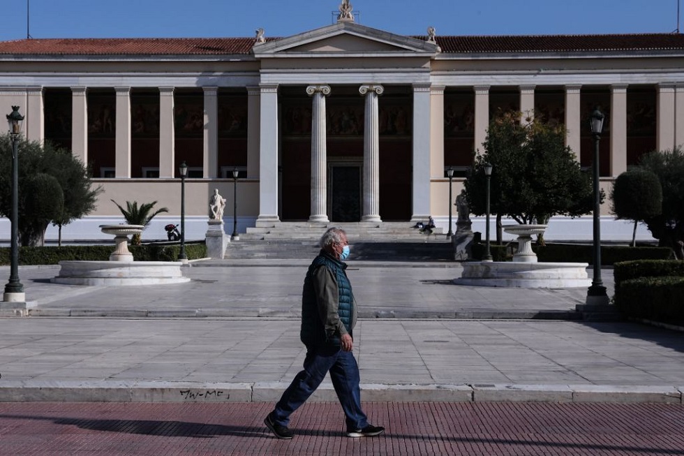 Κορωνοϊός : Μέχρι το Σαββατοκύριακο θα κριθούν όλα: Αποκλιμάκωση ή νέα μέτρα