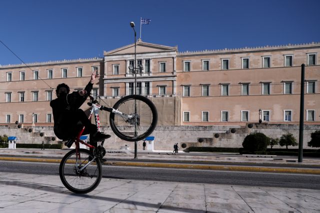 Lockdown : Κατέβασε ρολά όλη η χώρα – Πώς κύλησαν οι πρώτες ώρες