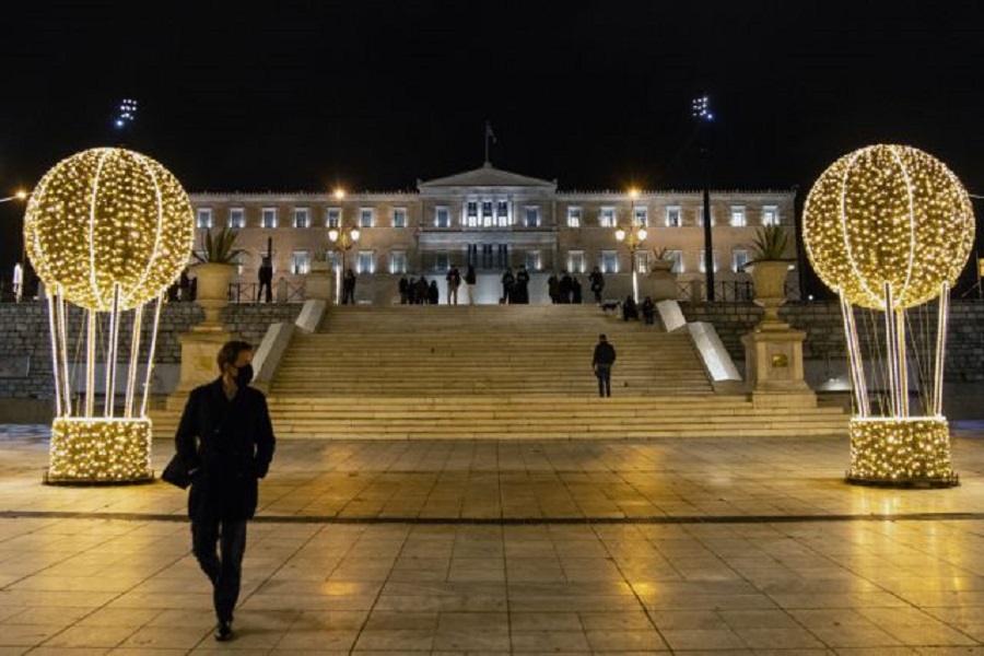 Κορωνοϊός : Σε εγρήγορση η κυβέρνηση για τις γιορτές – Πώς θα κάνουμε ρεβεγιόν Χριστούγεννα και Πρωτοχρονιά