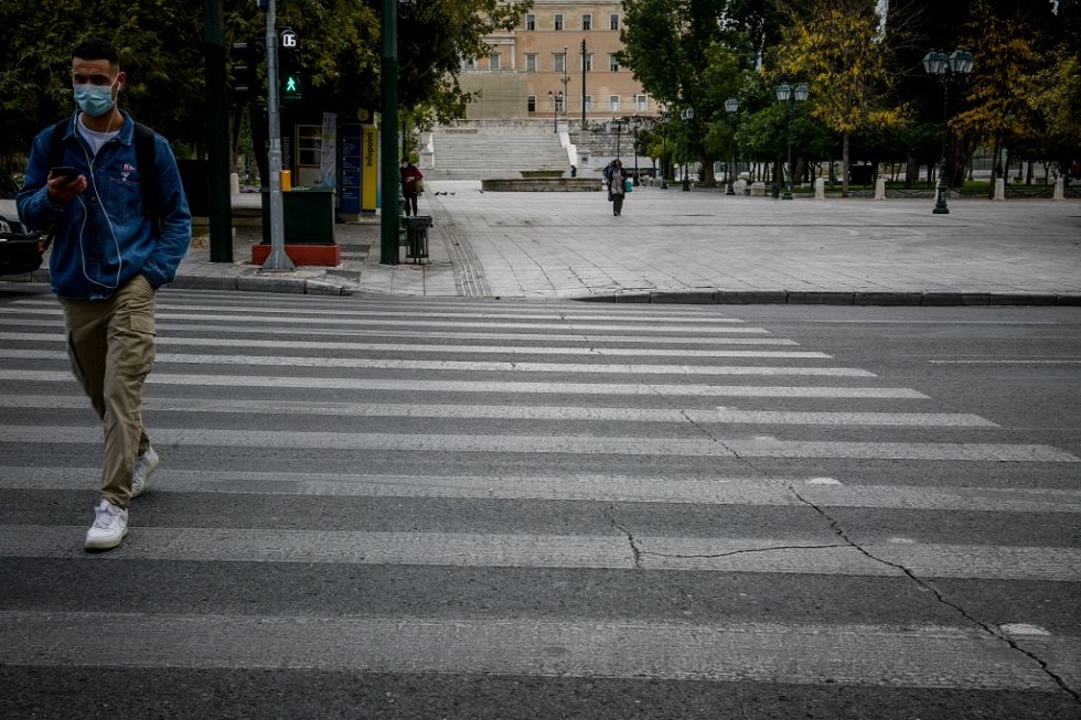 Κορωνοϊός : Ο φόβος ανεξέλεγκτου τρίτου κύματος επιβάλλει… τα SMS μέχρι τις 7 Ιανουαρίου – Τι επιτρέπεται