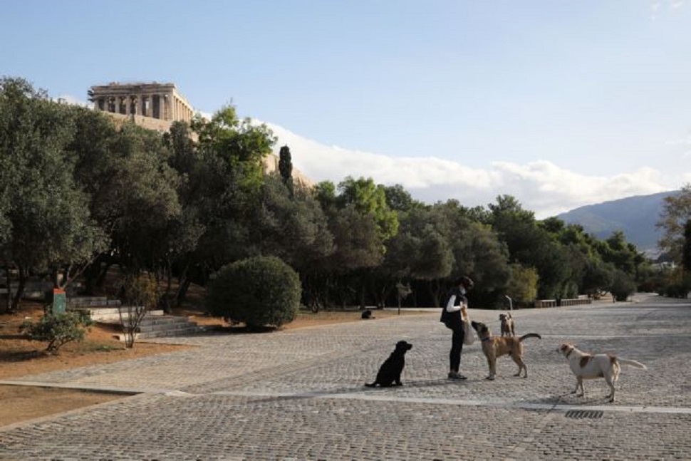 Lockdown : «Σε 10 μέρες θα ξέρουμε αν μπορούμε να πάμε σε άρση μέτρων», λέει ο Ηλίας Μόσιαλος