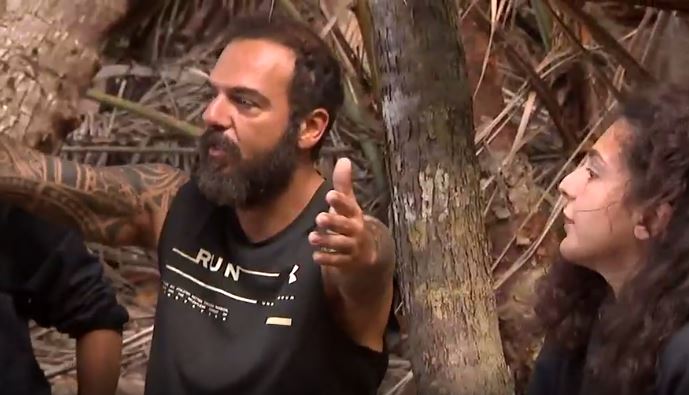 Survivor : Το Twitter δείχνει την έξοδο στον Τριαντάφυλλο (vid+pics)