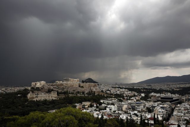 Καιρός: Αλλαγή σκηνικού το βράδυ της Πέμπτης – Δείτε σε ποιες περιοχές θα σημειωθούν βροχές, καταιγίδες και χαλαζόπτωση