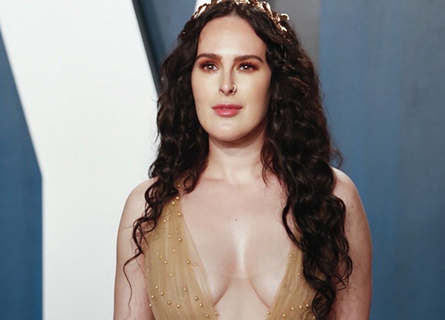 Rumer Willis: Η κόρη της Ντέμι Μουρ κολάζει με το μικροσκοπικό μπικίνι της