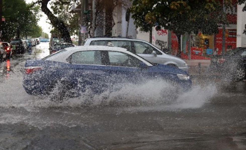 Έρχεται διήμερο με ισχυρές βροχές και καταιγίδες – Σε ποιες περιοχές απαιτείται ιδιαίτερη προσοχή