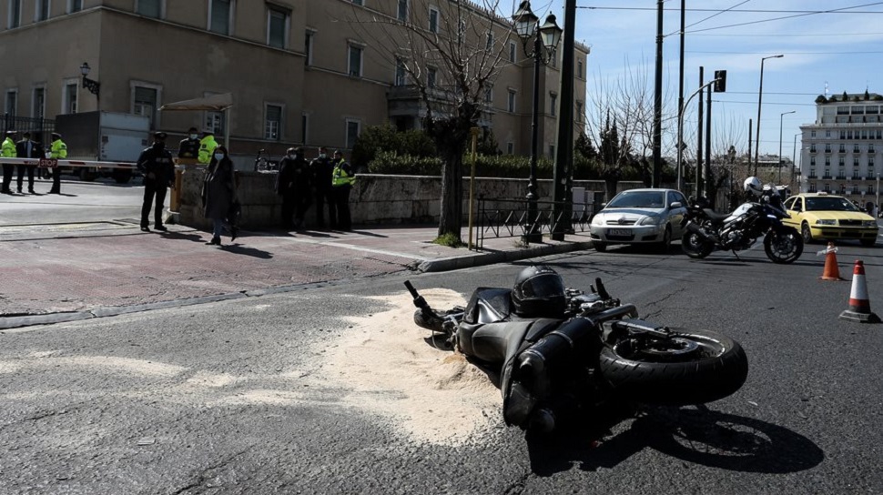 Τροχαίο στη Βουλή – Ποινική δίωξη στον αστυνομικό