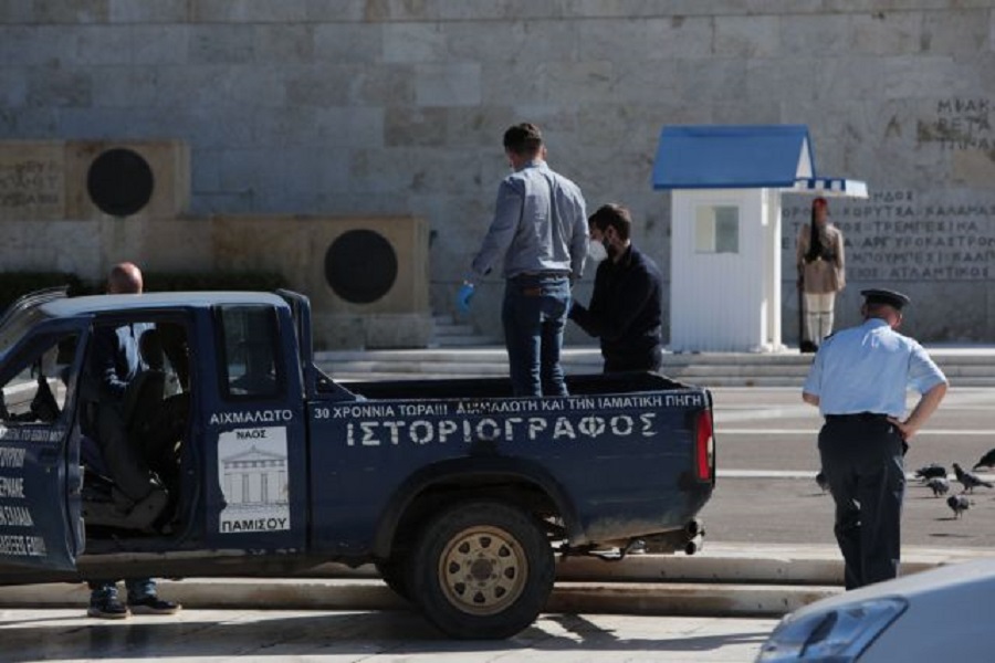 Βουλή – Σε ψυχιατρείο της Αττικής ο 58χρονος αγρότης