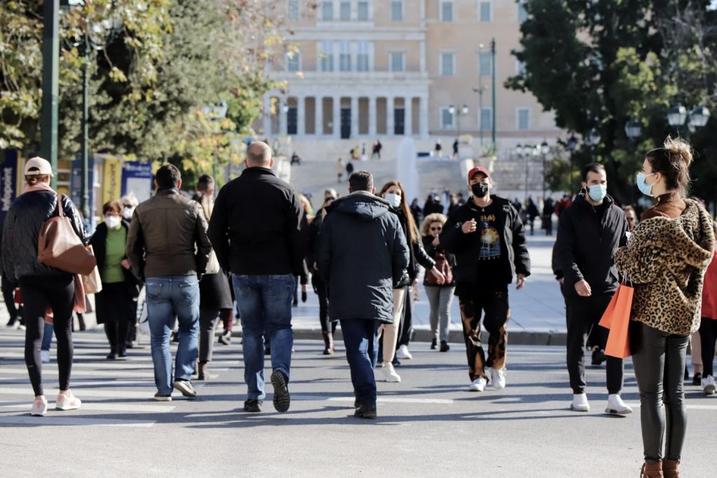 Τετραψήφιος αριθμός κρουσμάτων σε Αττική και Θεσσαλονίκη – 17 περιοχές στο «κόκκινο»