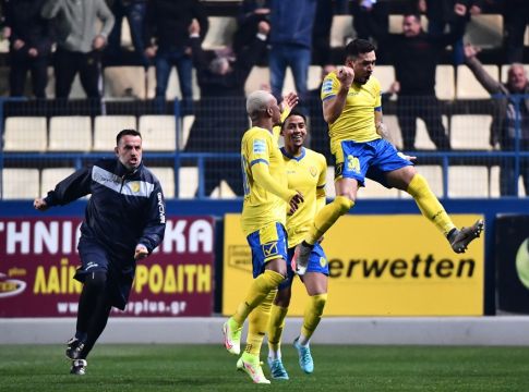 Εξαιρετική εκτέλεση φάουλ του Μεντόσα και 1-0 ο Παναιτωλικός (vid)