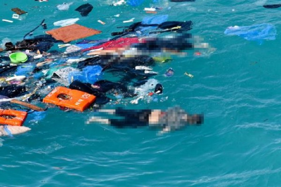 Κύθηρα: Σοκαριστικές εικόνες – Πτώματα επιπλέουν στη θάλασσα (vid)