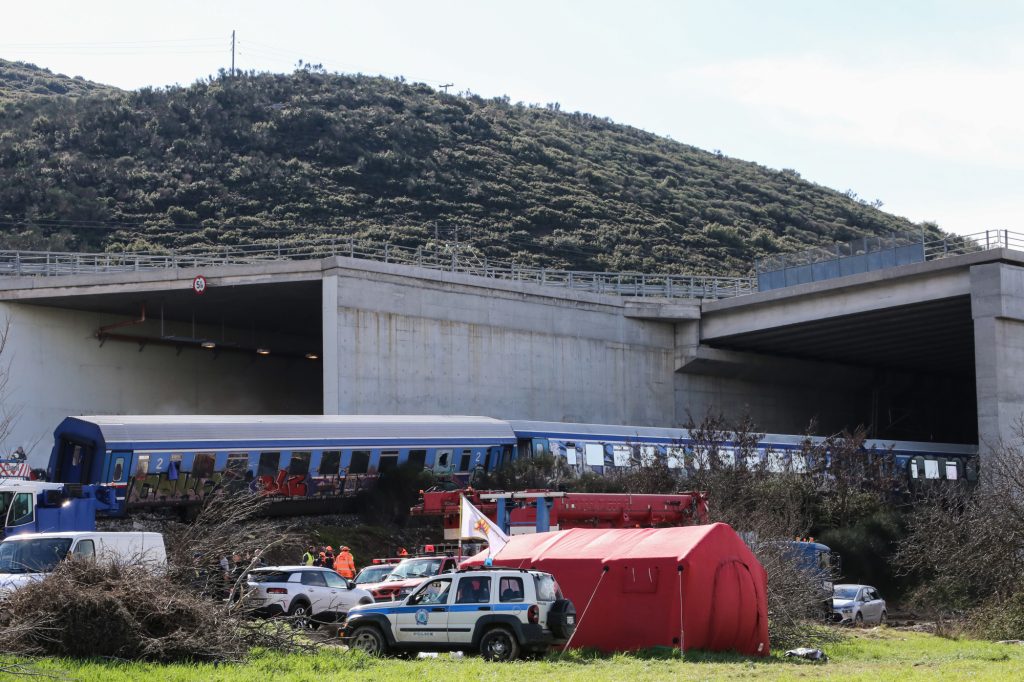 Βίντεο ντοκουμέντο: 20 λεπτά πριν το δυστύχημα απετράπη κι άλλη σύγκρουση τρένων