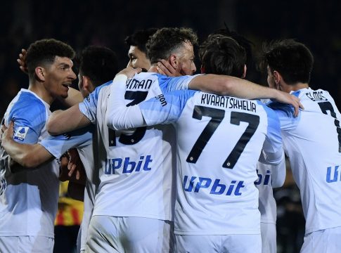 Λέτσε – Νάπολι 1-2: Δεν σταματούν πουθενά οι «παρτενοπέι»