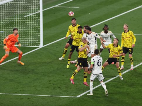 Κεφαλιά Καρβαχάλ και 1-0 η Ρεάλ (vid)