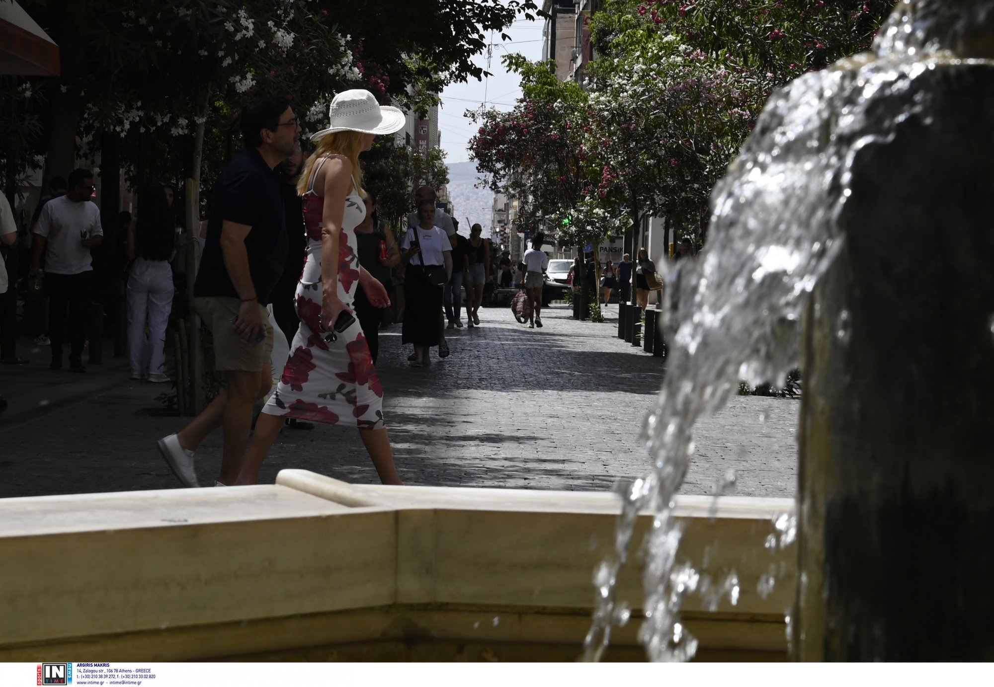 Πνίγει τη χώρα ο καύσωνας με 43άρια και αφρικανική σκόνη – «Ξεπεράστηκε κάθε προηγούμενο ρεκόρ»