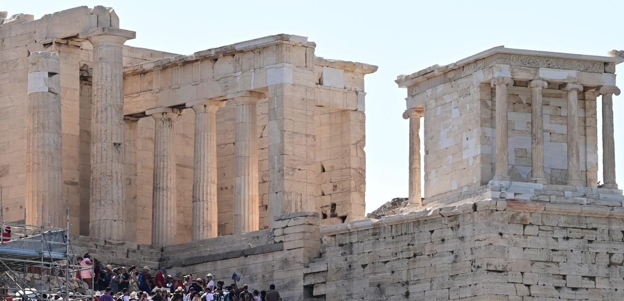 Κλείνει σήμερα η Ακρόπολη λόγω καύσωνα – Ποιες ώρες θα παραμείνει κλειστή