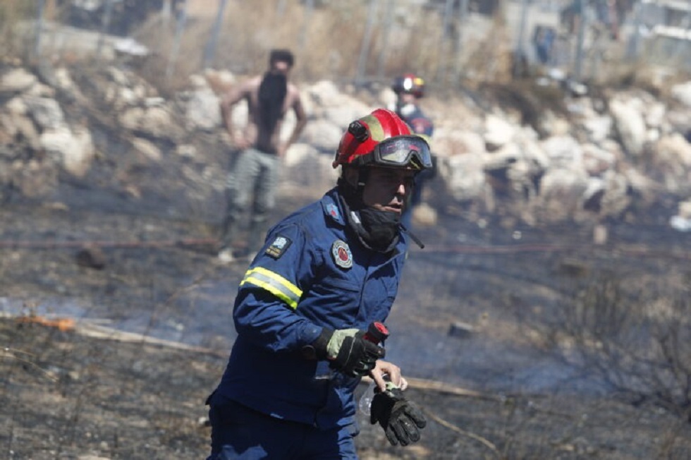 Συνελήφθη ο ιδιοκτήτης γνωστής ταβέρνας για τη φωτιά στη Βαρυμπόμπη