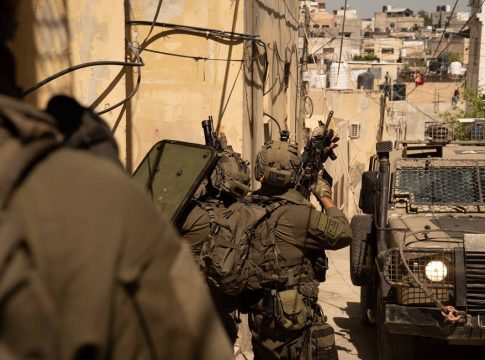 Ο στρατός του Ισραήλ θα εφαρμόζει καθημερινά «τακτική παύση» των επιχειρήσεων σε τομέα στα νότια της Γάζας